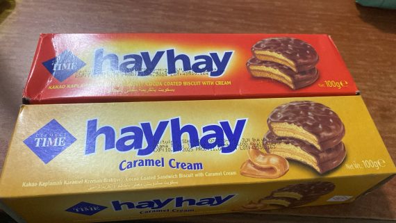 HAY HAY CAREMEL CREAM BISCUIT